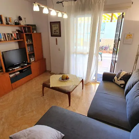 Apartamento Family Friendly Patio And Poolview Torremolinos