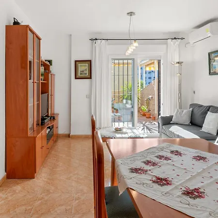 Apartamento Family Friendly Patio And Poolview *