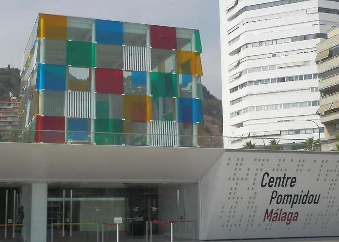 Family Friendly Patio And Poolview Torremolinos