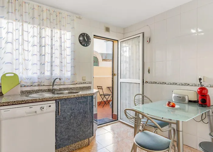 Appartement Family Friendly Patio And Poolview