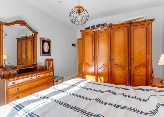 Family Friendly Patio And Poolview Appartement