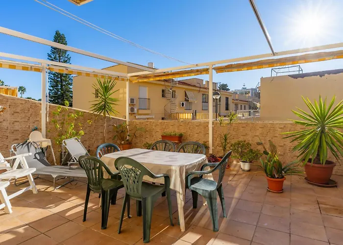 Appartement Family Friendly Patio And Poolview Torremolinos