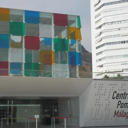 Family Friendly Patio And Poolview Torremolinos